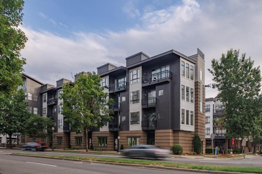 Uptown Gem Spacious With Parking-wifi-10 Min Walk To Spectrum Center Appartamento Charlotte