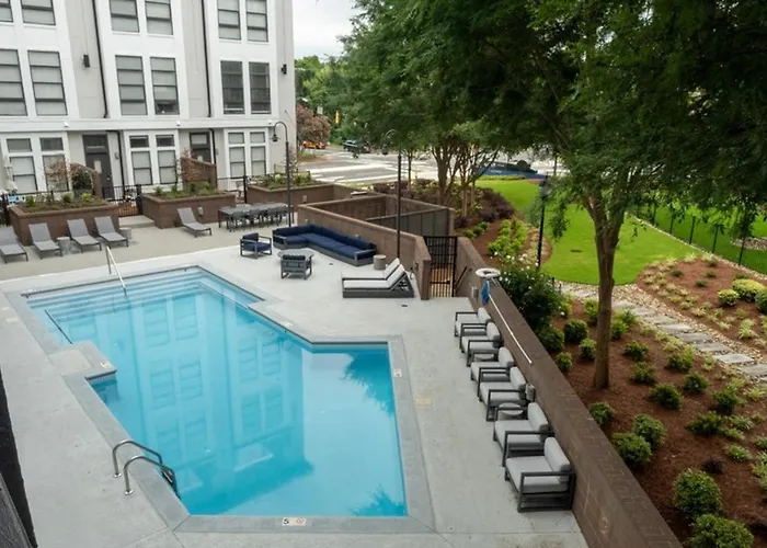 Uptown Gem Spacious Condo With Parking-Wifi-10 Min Walk To Spectrum Center